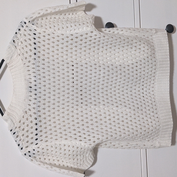 White Suzy Shier short sleeve eyelet sweater extra small - Picture 2 of 3